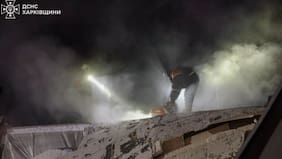 Zelenski denuncia que Rusia lanzó 450 drones y 45 misiles contra Ucrania