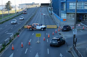 Derrumbe mantendrá cierre de Avenida España y obliga a desvíos de tránsito entre Valparaíso y Viña del Mar