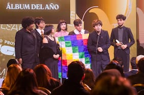 Premios Pulsar 2026 consagran a Candelabro, Mon Laferte y Alanys Lagos como los grandes ganadores