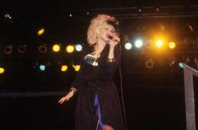 Cyndi Lauper y sus historias en Chile: desmayos, fanatismo y la vez que pudo venir al Festival de Viña