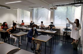 Colegios, posible motor de contagios: OMS advierte que Europa entra en un “momento delicado” con reapertura de colegios