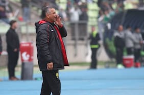 Ronald Fuentes carga contra el arbitraje: “Son un desastre; ustedes tienen el fútbol para la cagada”