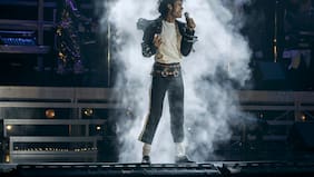 Entre el padre autoritario y la ausencia de sus polémicas: lo bueno y lo malo del filme sobre Michael Jackson