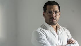 Óscar Martínez: “Cuando los aplausos dejen de sonar en la plaza, Bukele va a hacer que suenen las botas militares”