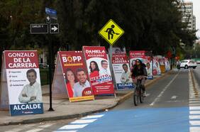 Voto costó entre $100 a $3.500 en partidos: ¿Es eficiente hoy la alta inversión en campañas electorales?