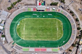 “Nuestra casa sigue mejorando”: Palestino muestra la renovada cara del Municipal de La Cisterna