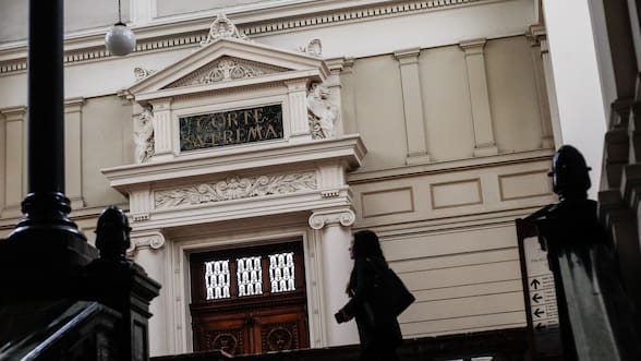Poder Judicial acorrala a notarios: fiscal de la Suprema define que es “imperativo” el pago de fianzas