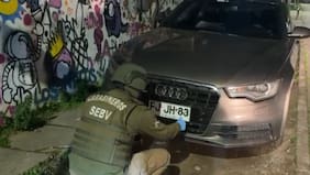 Detienen a joven de 18 años por robo de vehículo en Vitacura: automóvil fue recuperado en Lo Prado
