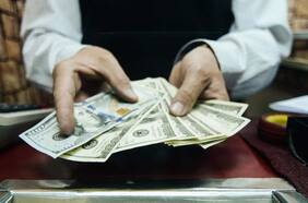 El dólar en Chile: ¿Cuáles son las razones que lo empujan al alza?