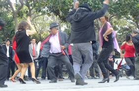 Diario Oficial publica ley que declara el 1 de febrero como el Día Nacional de la Cueca Porteña