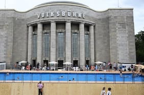 Cancelación de evento para niños negros en una piscina pública en Berlín desata debate nacional en Alemania