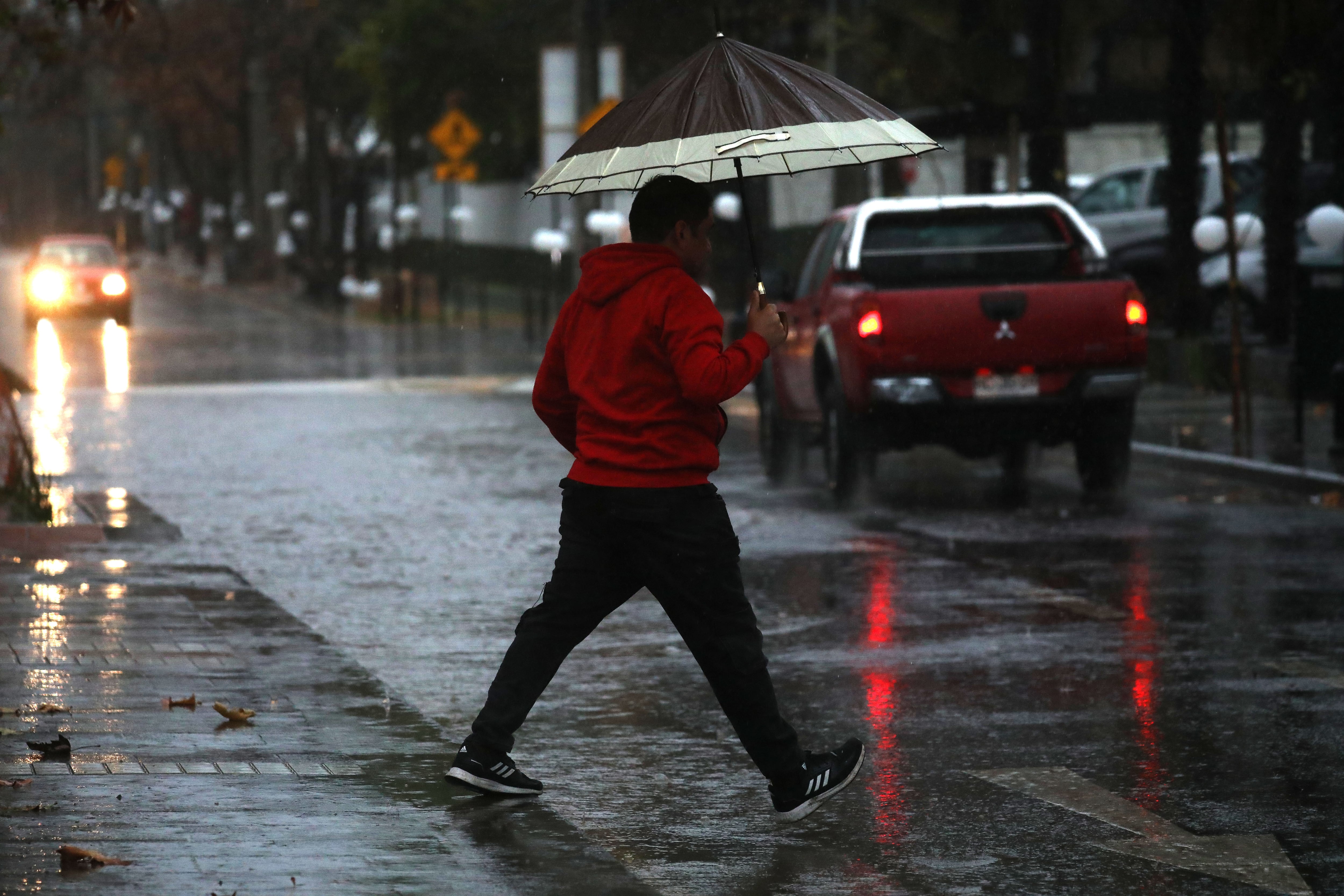 Qué regiones serán afectadas por un sistema frontal con río atmosférico, que podría transformarse en un temporal
Foto: Javier Salvo / Aton Chile
