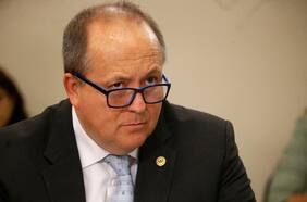 “Se le podría suspender”: fiscal Valencia no descarta sumario administrativo contra Carlos Palma por audio enviado a Hermosilla