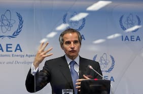 Radiografía a la candidatura de Rafael Grossi a la ONU: el diplomático argentino que amenaza la opción de Bachelet