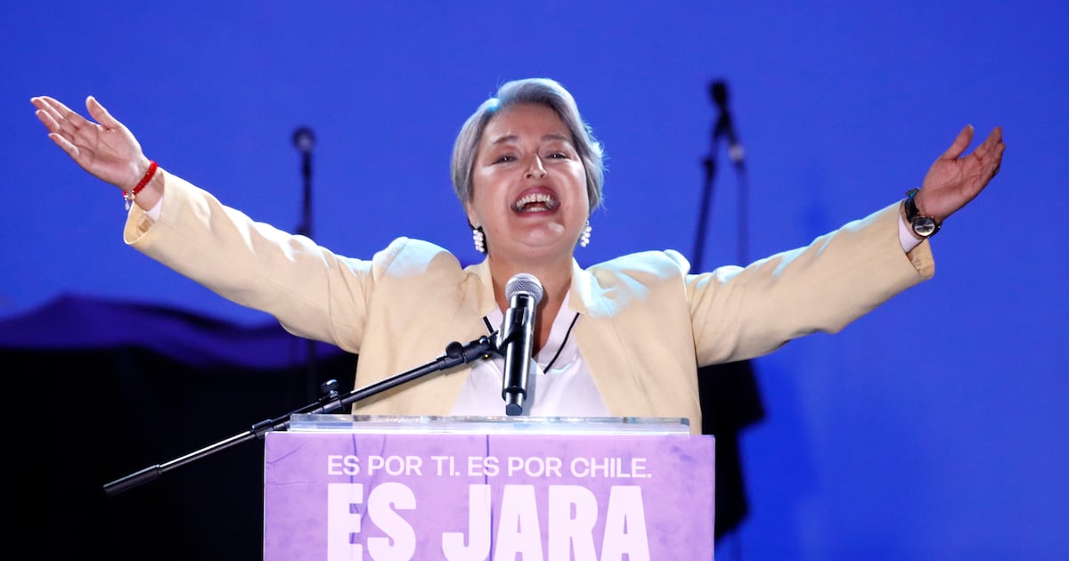 Jara afina estrategia para el día D: ¿unidad o fractura en la izquierda chilena?