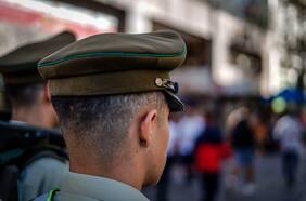 Detienen a capitán de Carabineros por hurto en supermercado de Temuco: especies sumarían aproximadamente $125 mil