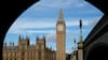 Estafadas y con maletas llenas de ilusión: el drama de adultas mayores que fueron engañadas con falso viaje a Inglaterra