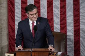 Mike Johnson es nombrado presidente de la Cámara de Representantes de EE.UU.