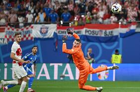 El campeón está vivo: Italia empata con Croacia en los descuentos y avanza a los octavos de la Eurocopa