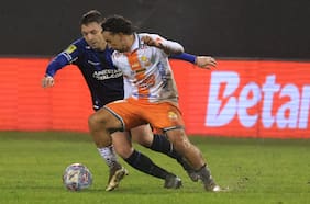 Goles, polémica y mucha lluvia marcaron la guerra de goles del empate entre Huachipato y Cobresal