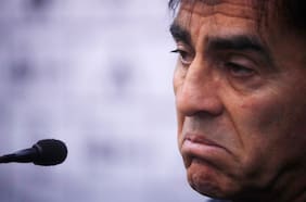 Espera por un grande de Argentina y teme por la crisis alba: las razones de Gustavo Quinteros para desechar Colo Colo