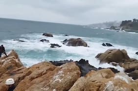 Armada centrará búsqueda de niña desaparecida en Viña del Mar tras ser arrastrada por las olas en dos sectores específicos