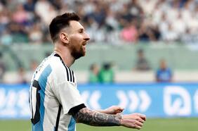 Excompañero de Messi recuerda una práctica en el Barcelona: “Le entré durísimo y su padre vino a tirarme la bronca, me dijo de todo”