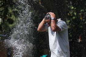 Revisa la alerta de calor extremo para Santiago y la zona central