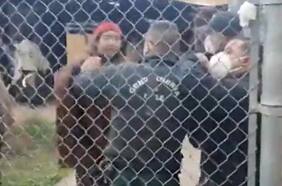 Fiscalía formalizará por secuestro calificado a comuneros mapuche que retuvieron a gendarmes en la cárcel de Angol