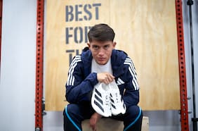 Hugo Catrileo rompió el récord chileno con las zapatillas más ligeras de adidas en Santiago 2023