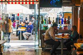 El precio de comer fuera del hogar llegó en 2022 a su nivel más alto desde que hay registros