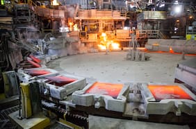 Cobre cierra en récord histórico, bordea los US$5 y podría sumar más de US$2.000 millones al fisco en 2026 si mantiene estos niveles