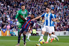 Padre de Ansu Fati barre con todos en Barcelona: “Verlo tan pocos minutos, te cabrea”