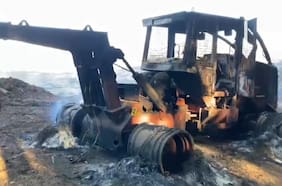 Weichan Auka Mapu se adjudica ataque incendiario que destruyó maquinaria forestal en fundo de Freire: fuego se habría propagado a bosque