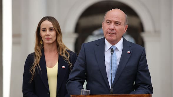 Quiroz convoca a reunión especial para enfrentar alza del petróleo y advierte por delicada y extrema situación fiscal