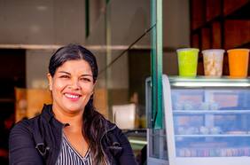 La reinvención de la emprendedora María José Urbina y su foodtruck de helados