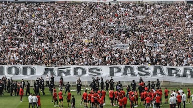 20 mil personas y un Vozinha impactado y escoltado: Colo Colo da el último paso hacia el Superclásico en masivo Arengazo