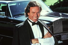 Soy un truhán, soy un señor: la biografía que desnuda a Julio Iglesias entre drogas, mujeres y el éxito