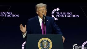 Trump afirma que para lograr un acuerdo de paz es esencial que EE.UU. tome el control del material nuclear de Irán