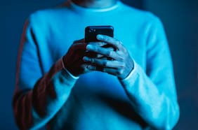 Estos son los graves riesgos del sexting en adolescentes