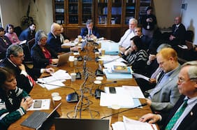 Pensiones: la espina que separa (y enfrenta) a la derecha económica y política