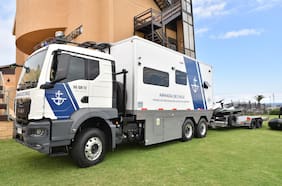 Armada presenta la primera capitanía de puerto móvil para la zona lacustre de la Región de Los Ríos