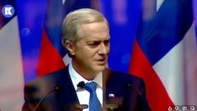 Kast vuelve a usar podio antibalas en acto en Concepción y atribuye las críticas a la “izquierda ideológica”