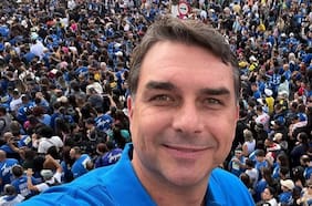 Flávio Bolsonaro acusa a Lula de los aranceles de EEUU a Brasil: “Estamos en un avión sin piloto”