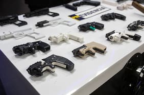 Las comunicaciones de un agente encubierto por Telegram que permitieron tirar la primera hebra en la investigación de armas 3D