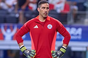 Claudio Bravo cuestiona el discurso de Nicolás Córdova en la Roja: “Se pierde el concepto del trabajo cuando vas de derrota tras derrota”