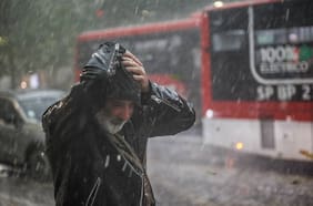 Anticipan el regreso de la lluvia en Santiago: cuándo y qué podría pasar