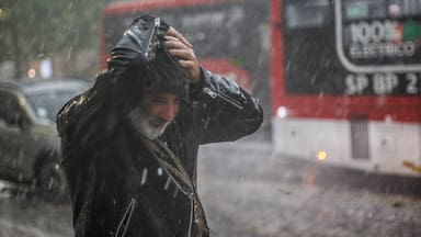 Anticipan el regreso de la lluvia en Santiago: cuándo y qué podría pasar