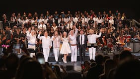 Orquesta y Coro SIP hicieron vibrar el Teatro Municipal de Santiago junto a Los Jaivas