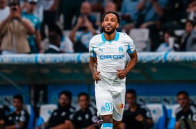 Otra polémica en Europa: Aubameyang es apartado del Olympique de Marsella por rociar con un extintor a trabajador del club